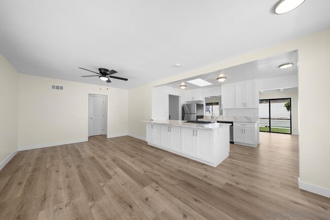 Building Photo - 4914 Zion Ave