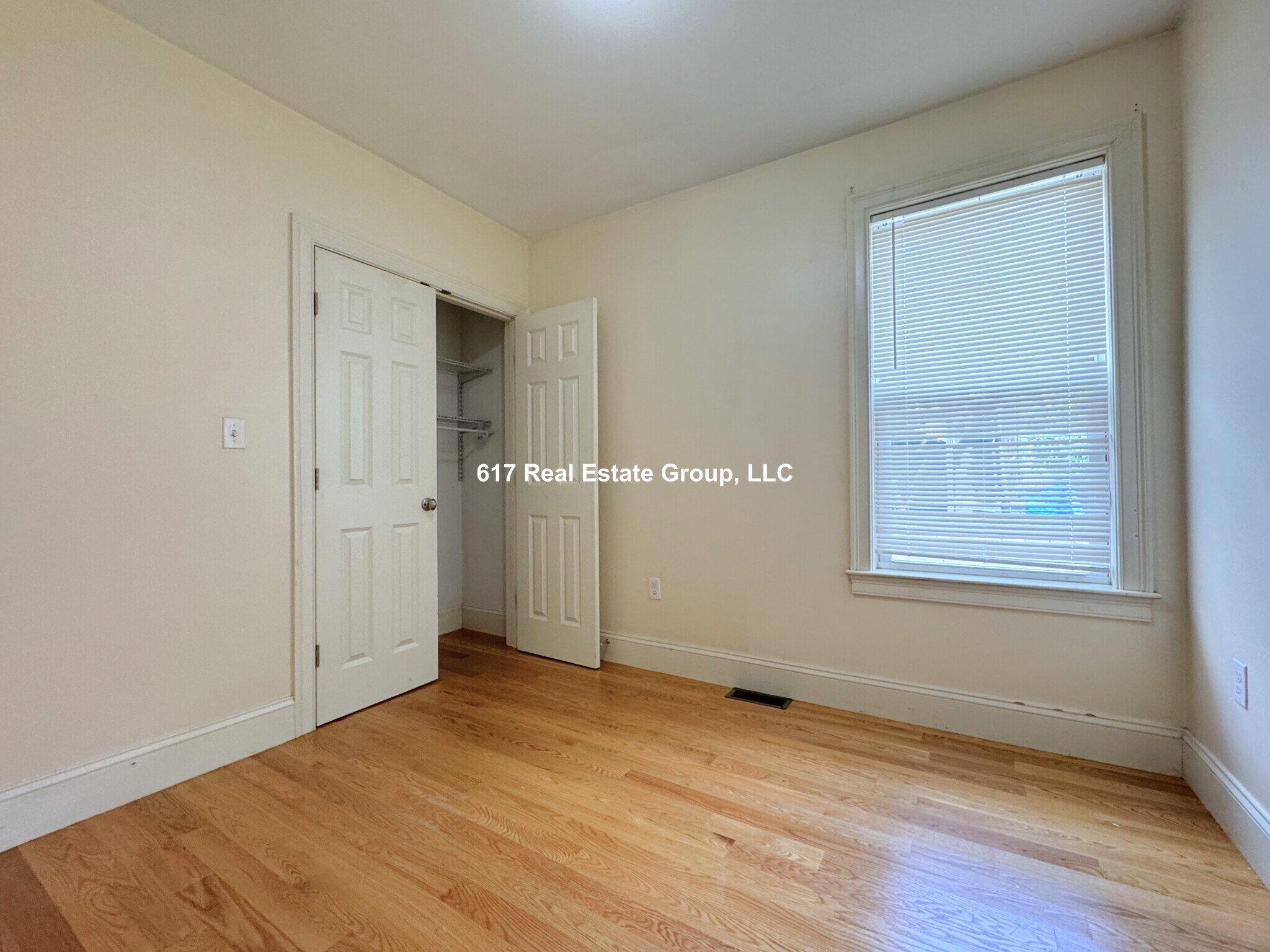 Building Photo - 35 Pratt St