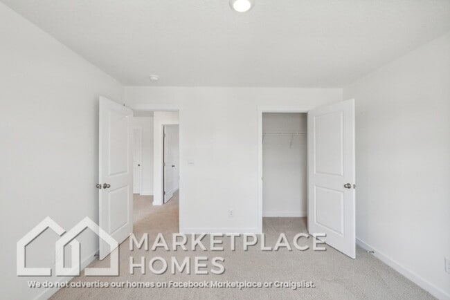 Building Photo - 4033 NE Billie Ln