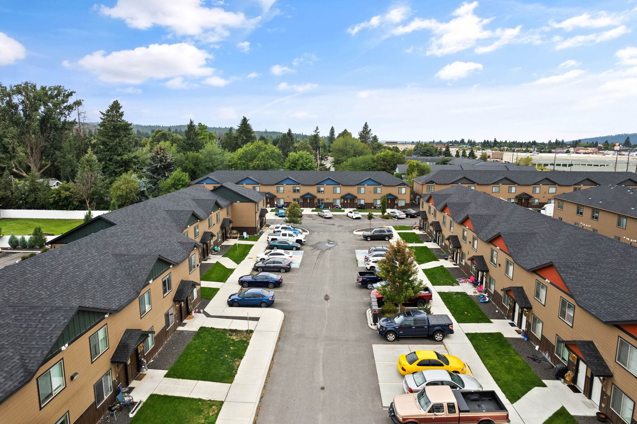 Building Photo - 304 S Skipworth Rd