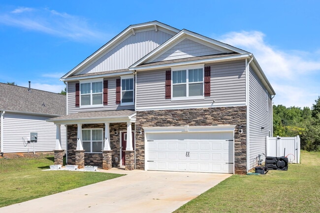 Building Photo - 207 Bridlewood Ln