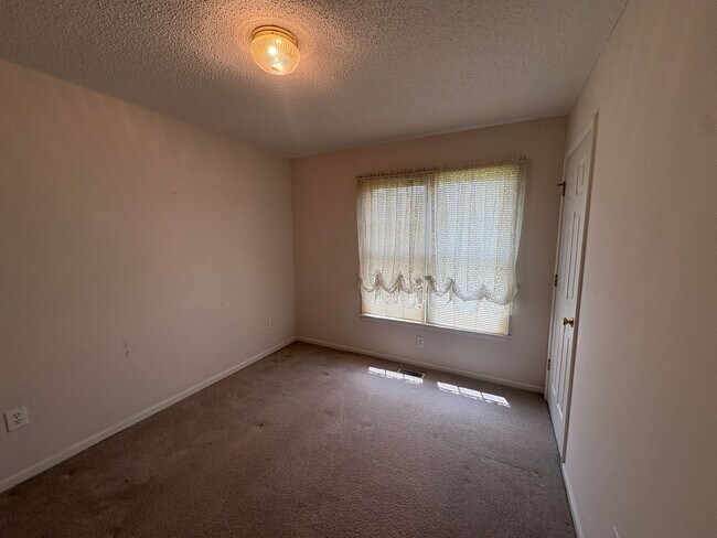 Building Photo - 10 Fortson Way