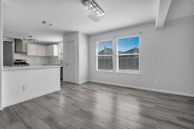 Building Photo - 6006 Barany Ct