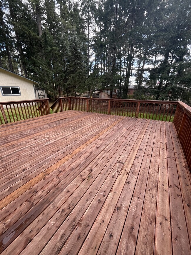 Building Photo - 340 E Island Lake Rd