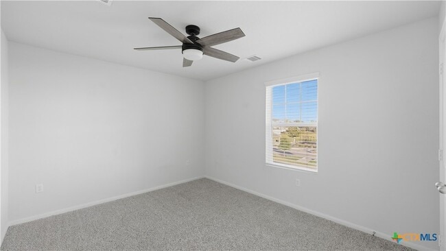 Building Photo - 324 Kenai Dr