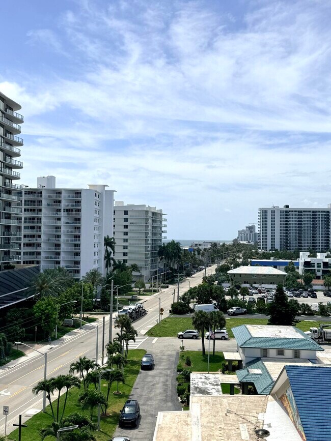 Building Photo - 801 N Ocean Blvd