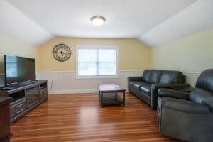 Building Photo - 1300 Dodge St