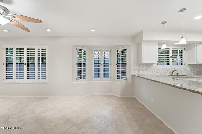 Building Photo - 5720 E Le Marche Ave