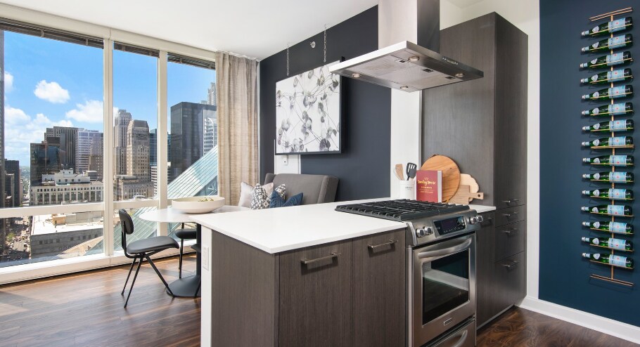 Building Photo - 77 W Wacker Dr