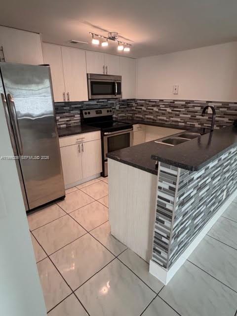 Building Photo - 6845 SW 45th Ln