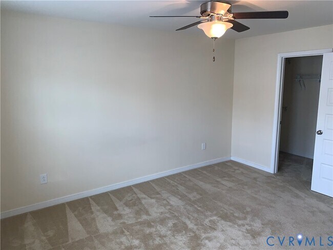 Building Photo - 8213 Center Path Ln