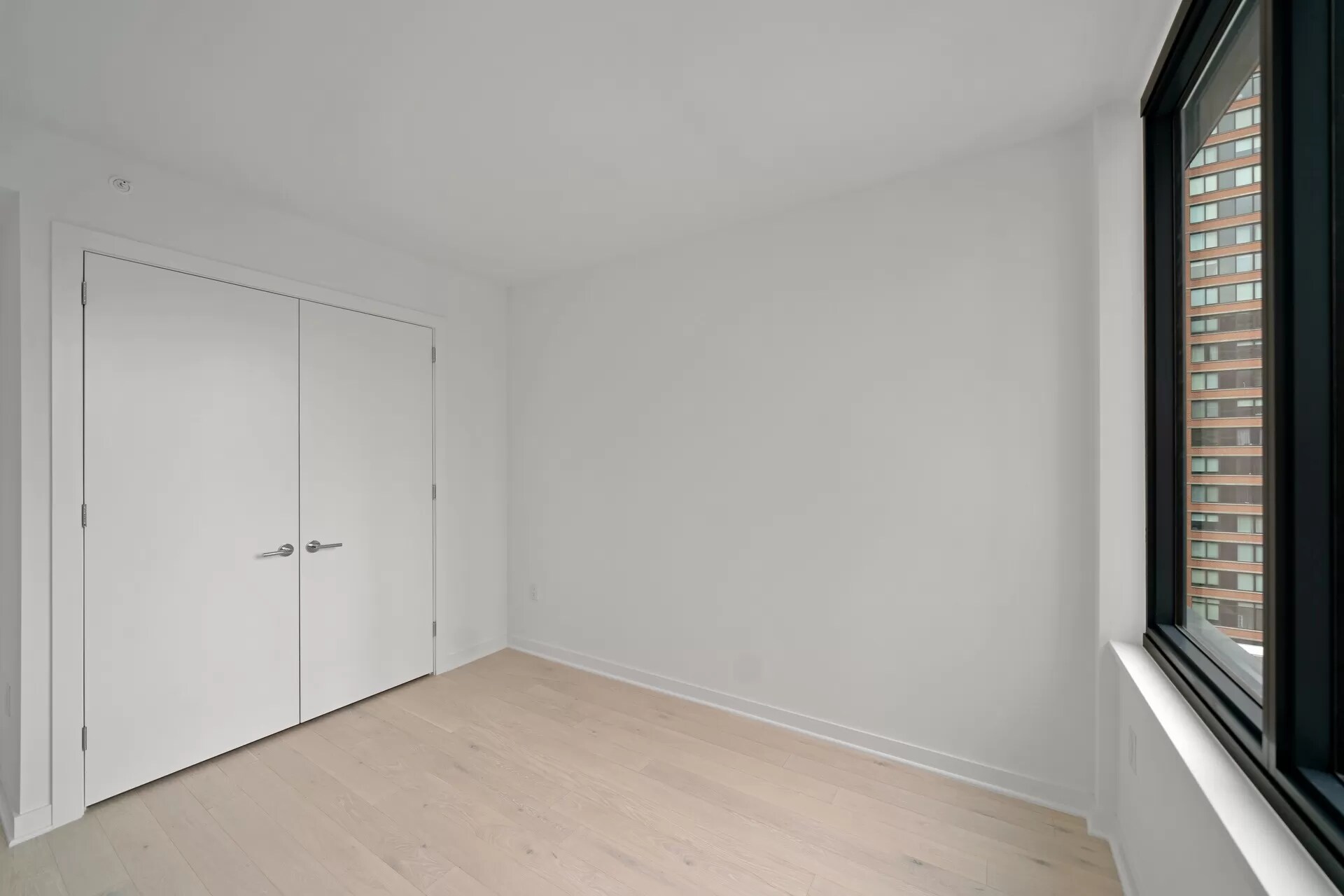 Building Photo - 155 Bay St