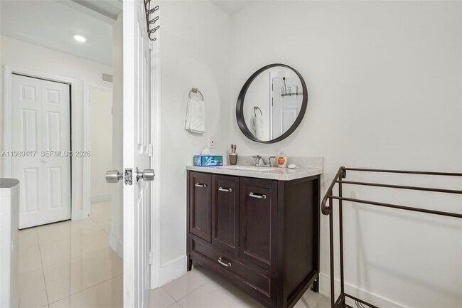 Building Photo - 1924 SW 20th St