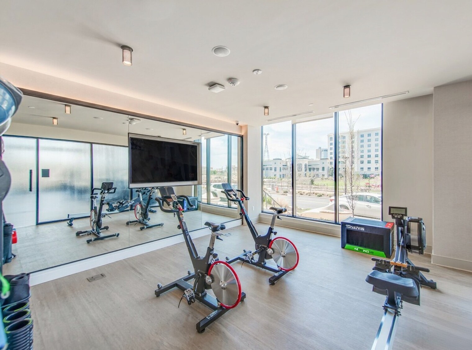 Building Photo - 14020 Stream Wy