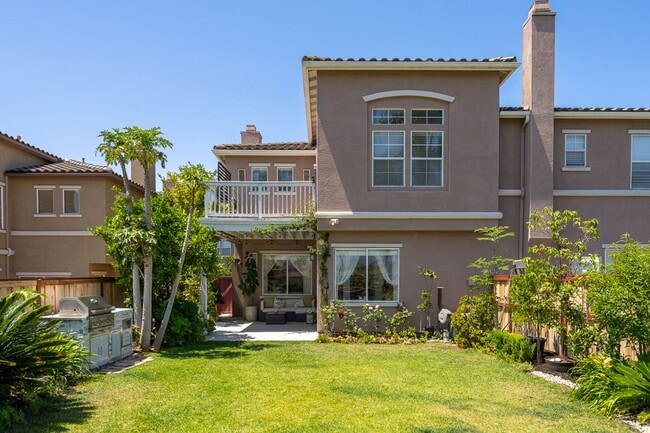Building Photo - Beautiful Townhome in Chula Vista zz
