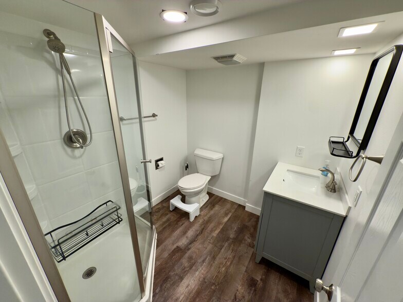 Basement bathroom - 4020 30th St