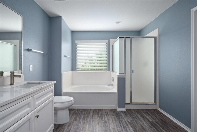 Building Photo - 9104 Edmundsbury Dr