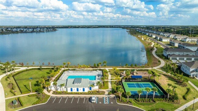 Building Photo - 1808 Fender Ln