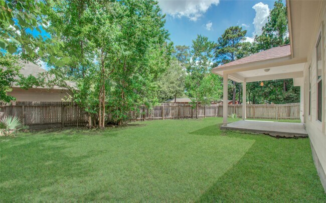 Building Photo - 10572 Twin Oak Dr