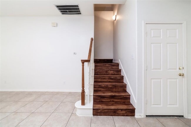 Building Photo - 6206 Sandy Sage Ct
