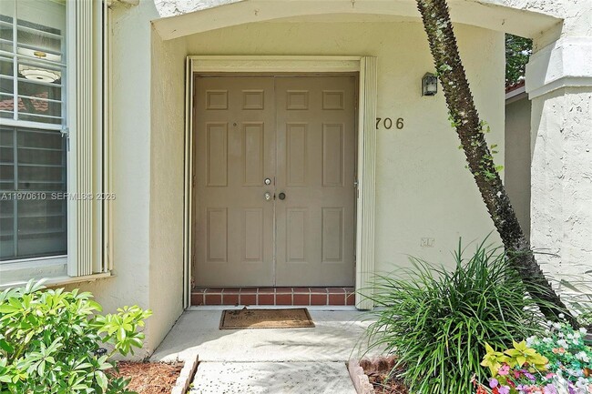 Building Photo - 706 NW 108th Terrace