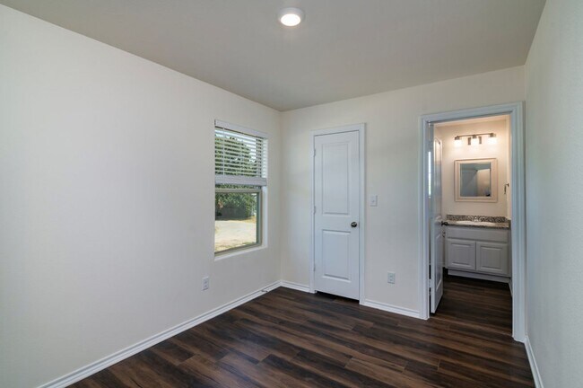 Building Photo - COMING SOON! 3 BEDROOM DUPLEX LOCATED IN WHITERIGHT, TEXAS!