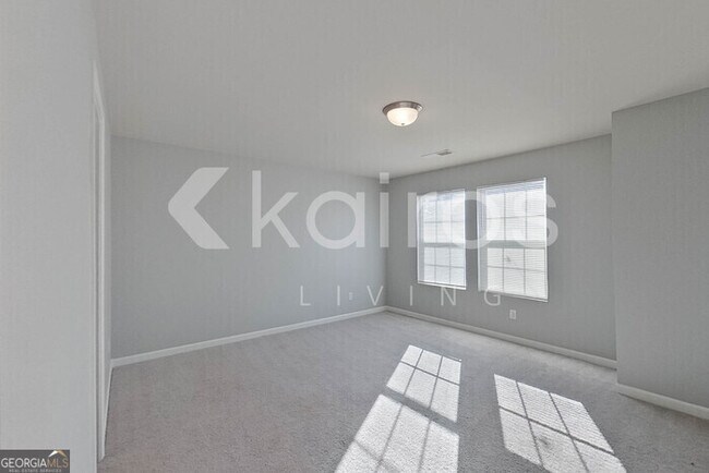 Building Photo - 633 Canal St