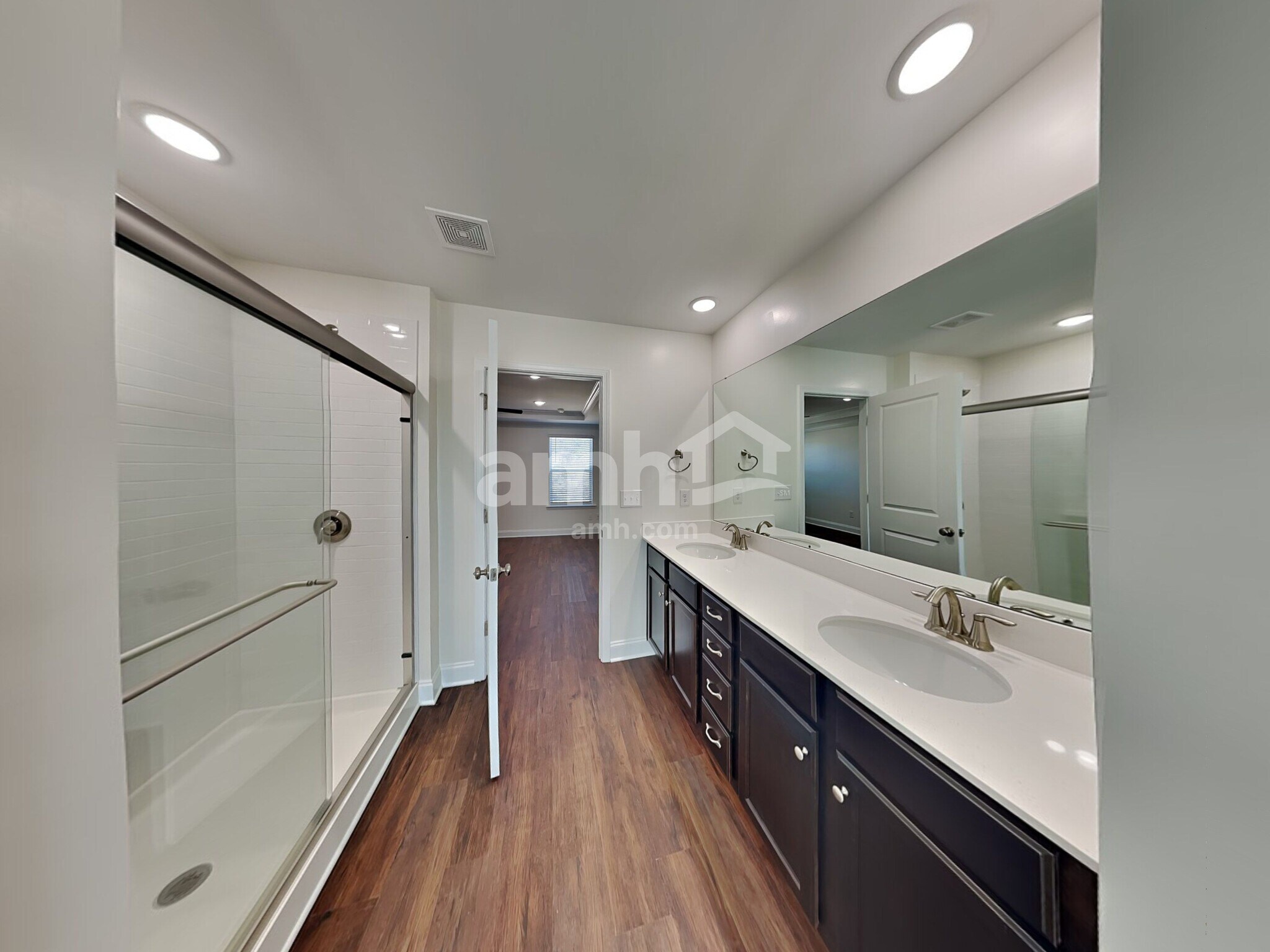 Building Photo - 5500A Farm Pond Ln