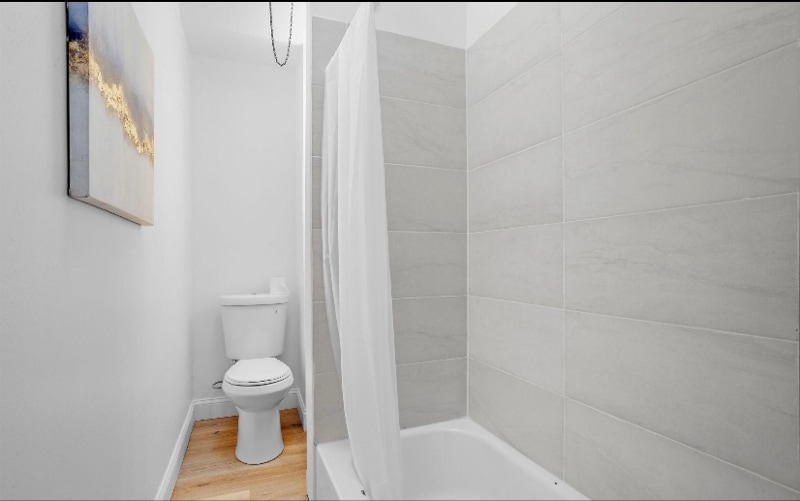 Building Photo - 1214 E Stafford St