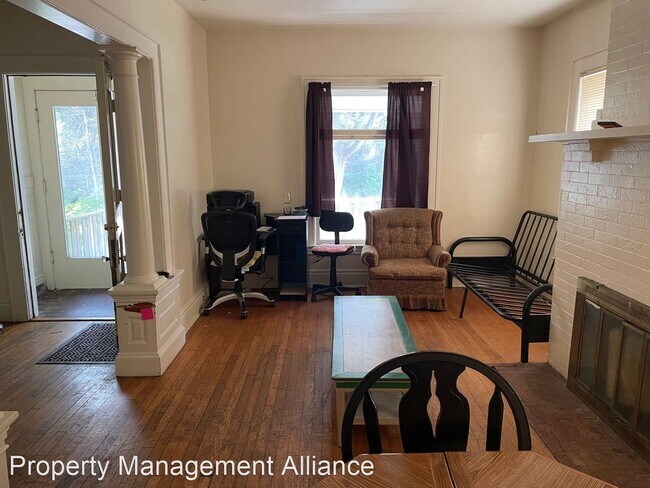 Building Photo - 6 br, 2.5 bath House - 728 Westcott Street