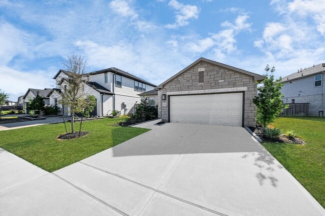 Building Photo - 21111 Vancherry Dr