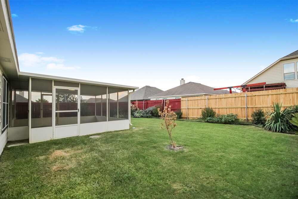 Building Photo - 745 Poncho Ln