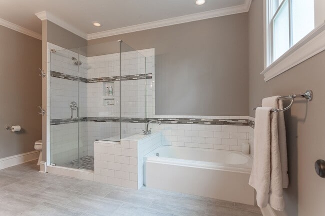 Building Photo - Gorgeous 3bd/2.5ba Two-Story Home Near Downtown Durham, Incredible Location!