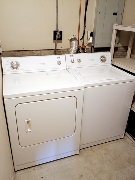 Laundry - 5306 W Cleveland Ave