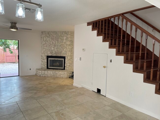 Building Photo - 708 Sea Palm Ln