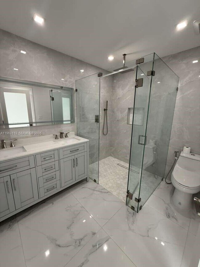 Building Photo - 19020 SW 91st Ave