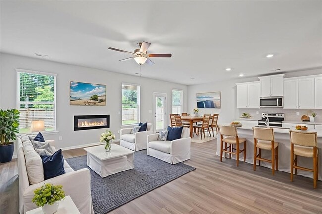 Building Photo - 2106 Cadenza Cir