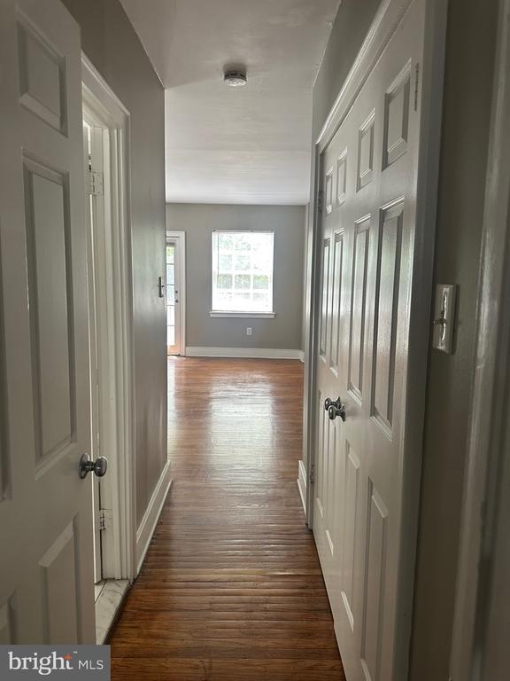 Building Photo - 308 Delancey St