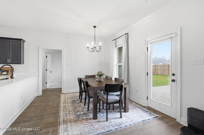 Building Photo - 15065 High Point Dr