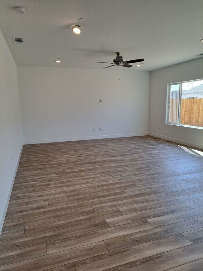 Building Photo - Brand New Home – AVAILABLE SOON!