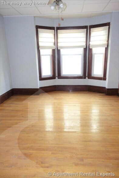 Building Photo - 357 Highland Ave