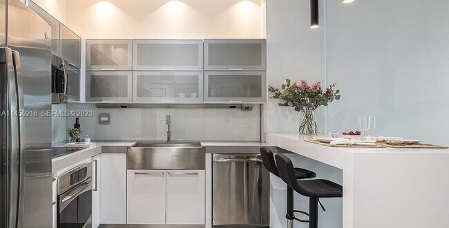 Building Photo - 2001 S Biscayne Blvd