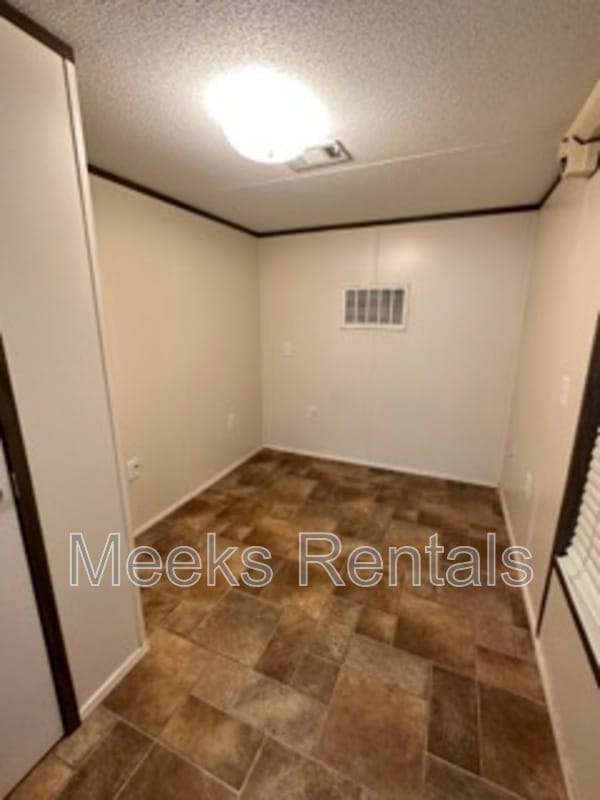 Building Photo - 481 Tackett Branch Rd