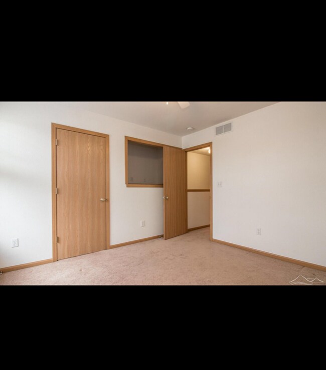 Building Photo - 3612 Zinnia Dr