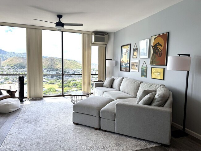 Building Photo - Honolulu Tower - Fully Furnished Penthouse Unit - One Bedroom