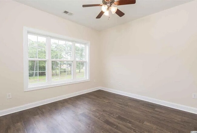 Building Photo - 4141 Hibiscus Dr