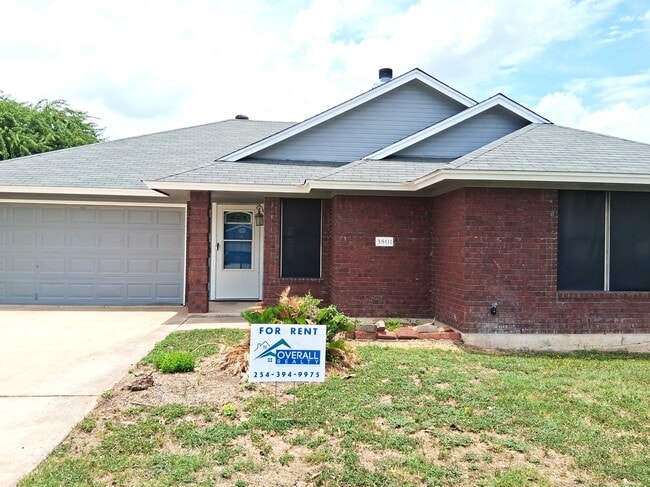 Primary Photo - 3801 Riverrock Dr