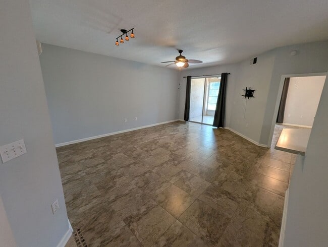 Building Photo - Located in St Augustine Shores, this 2 bed...