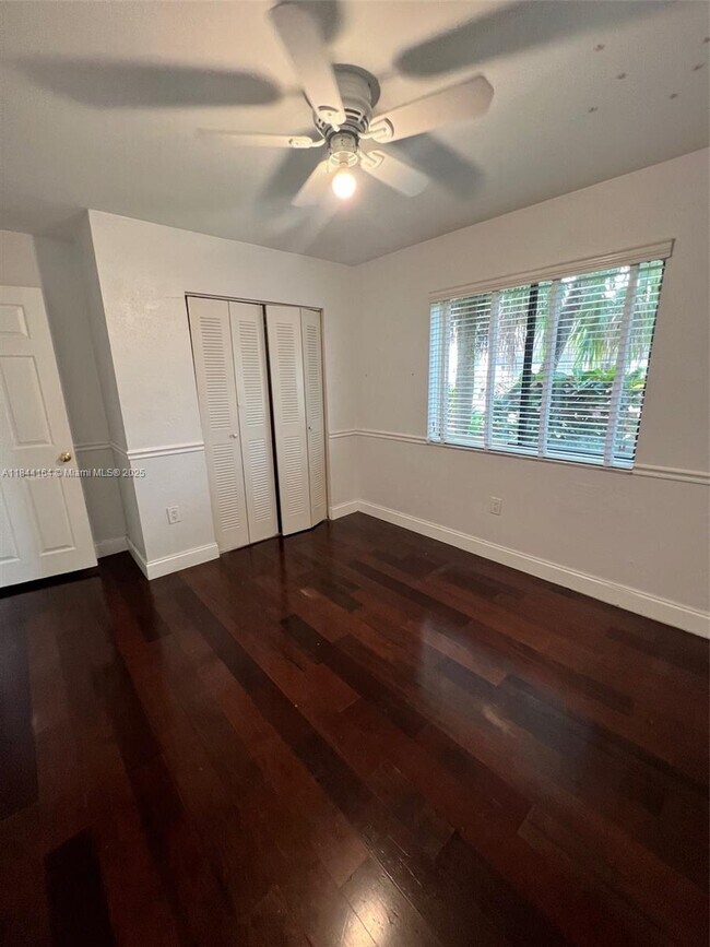 Building Photo - 10511 SW 145th Ct