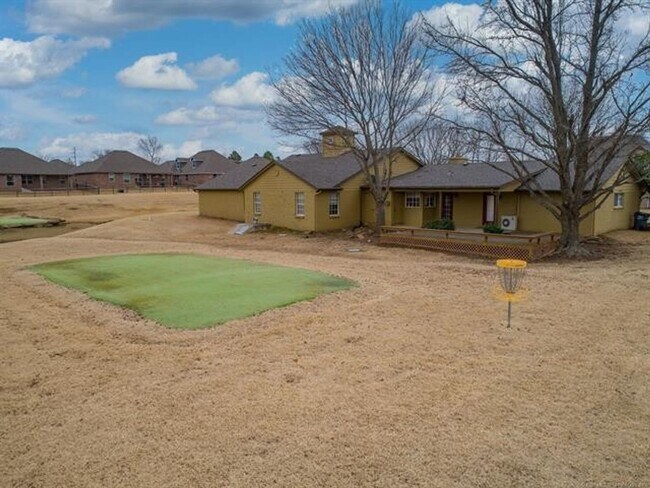 Building Photo - 10724 Masters Cir